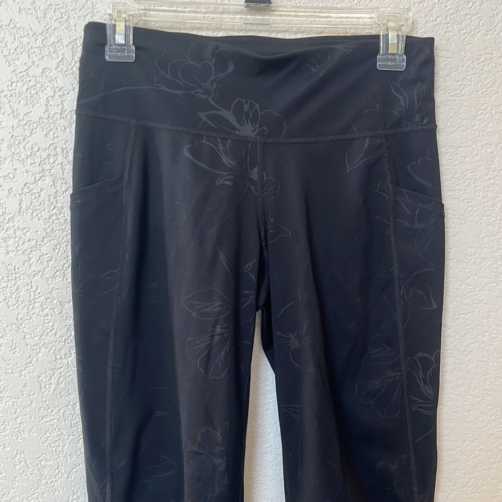 Ideology black floral detailed yoga legging size small